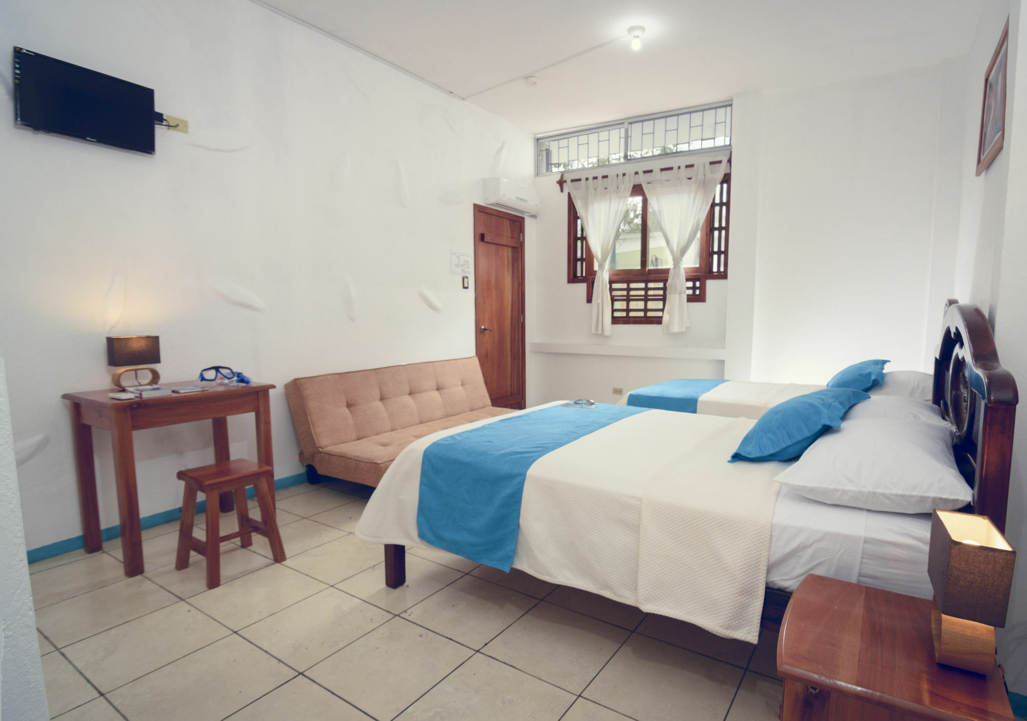 Albergue Galapagos Native Puerto Ayora  Exterior foto